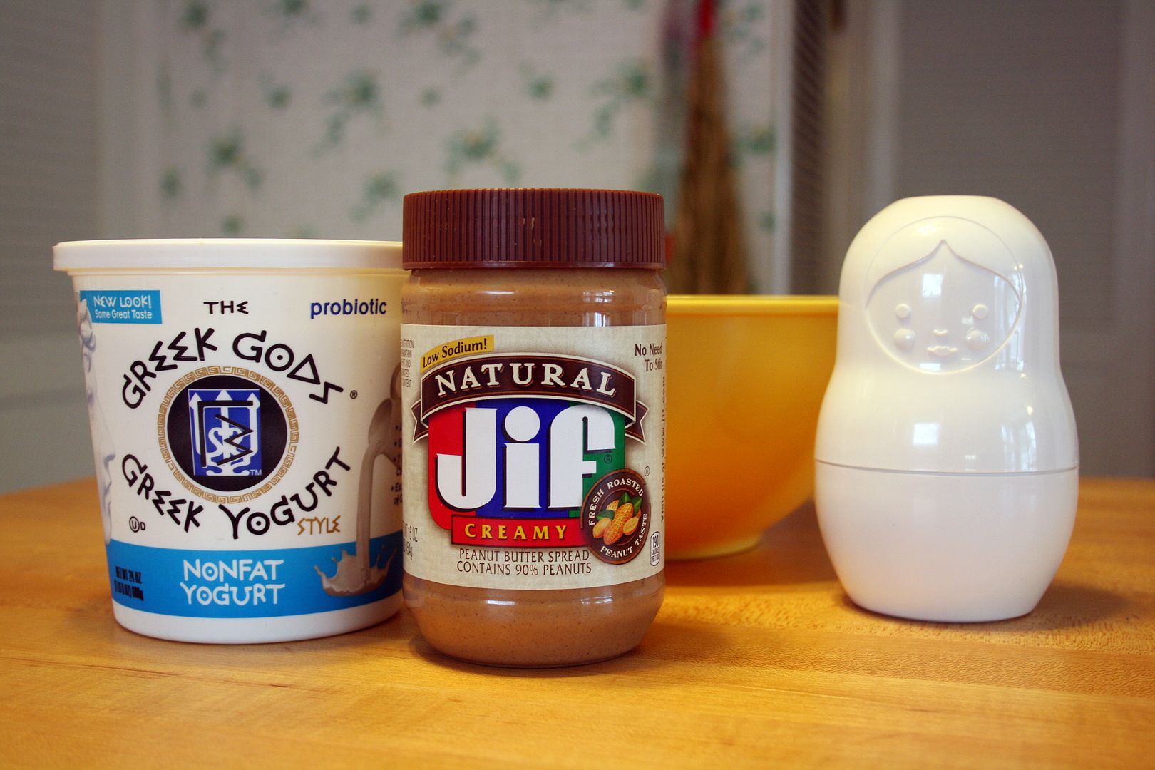 Frozen Yogurt Dog Treats Mod Circus